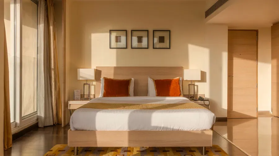 Panoramic Room